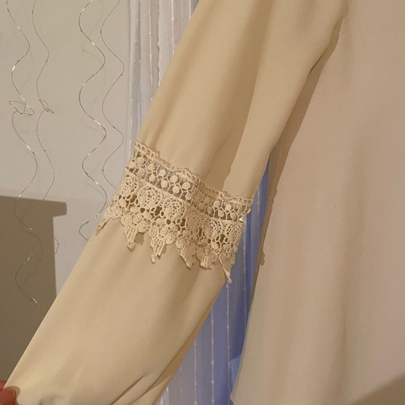 Cream Blouse - Picture 3 of 3